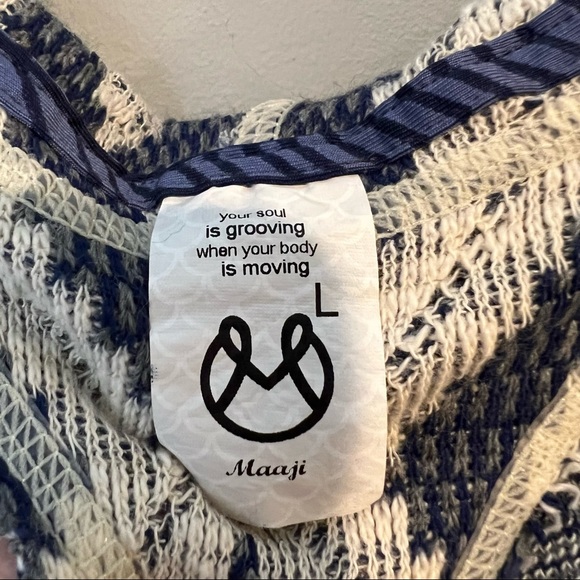 Maaji Activewear Racerback Diamond Patterned Tank Top Hoodie Knit Cover Up - Picture 3 of 6